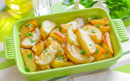 â™¥ Yummy baked potatoes â™¥ - frid, food, dish, potatoes