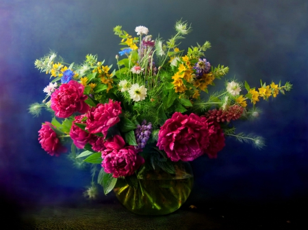 Bouquet of spring flowers - nice, elegance, fragrance, colorful, bouquet, tender, lovely, still life, spring, pretty, petals, beautiful, leaves, scent, flowers, harmony