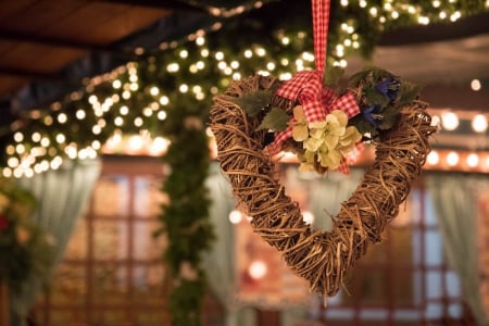 ♥ - bokeh, heart, beautiful, photography, holidays, lovely, christmas, wreath, lights, ribbon