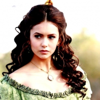 THE VAMPIRE DIARIES