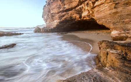 Caves Beach, Australia