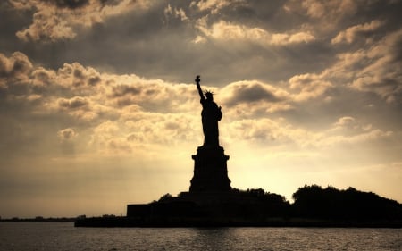 Lady Liberty At Night - lady liberty at night, liberty, lady liberty, statue of liberty