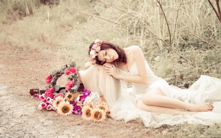 Bride - wedding, bouquet, bride, giel, brunettes, femininity, oriental, flowers, dreamer