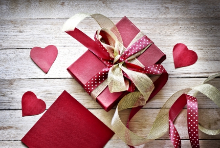 L♥ve - valentine day, heart, romantic, gift, love