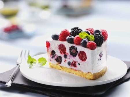 Cake - Fork, Sweets, sweet, Plate, Raspberries, Blueberries, Blackberries, Blueberry, Cakes, Blackberry, Food, cake, Raspberry