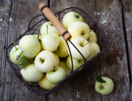 Apples - fruits apple, many, baskets, food, basket, apples, fruit, wicker