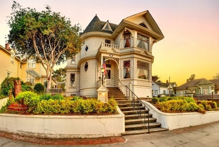 Beautiful Victorian house - street, beautiful, victorian, houses, United States