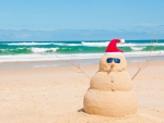 Snowman in beach :)