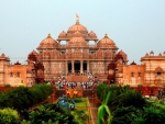 hindu temple of akshardham in delhi india