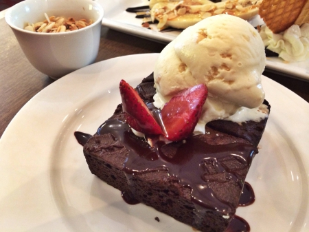 brownie - fun, brownie, yummy, entertainment, foods