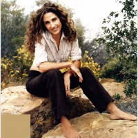 Melina Kanakaredes gorgeous Hollywood girl