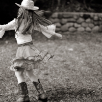 Little cowgirl dancing