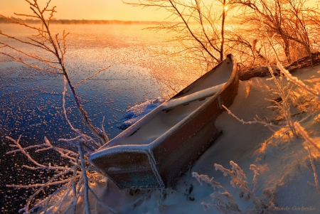 Frosty morning - boat, snow, sunrise, frost, sky, branches, trees, winter, beautiful, morning, lovely, glow, river, frozen, rays, fiery, shine