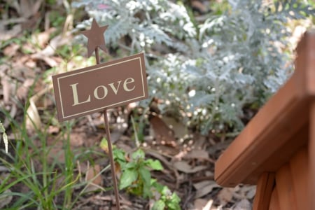 Love - love, metal, fur family, sign, photography, country, shilo, memorial, garden