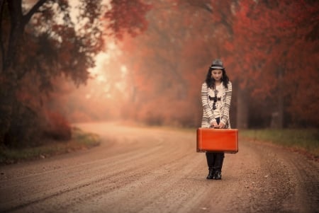 Ready to leave - photo, alone, women, suitcase