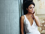 Nathalie Kelley