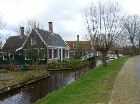 Lovely House in Volendam - lovely, house, volendam, winter