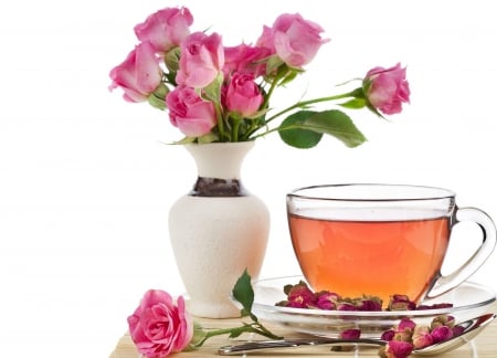 Tea - roses, drinks, pink roses, tea, flower, pink rose, drink, flowers, rose, pink flowers, pink flower