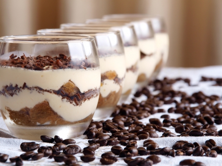 Tiramisu - desserts, brown, coffee bean, dessert, tiramisu, coffee beans