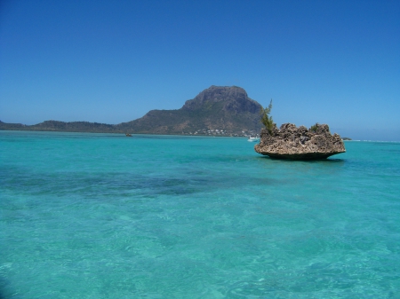 Blue waters - holidays, MAURITIUS, Africa, Sea