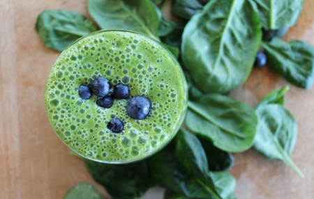 Smoothie - abstract, blue, shadow, leaves, drink, green, fruit, smoothie, bunch, blueberry, glass, kiwi