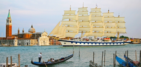 Royal Clipper - sail, clipper, travel, boats, venice, ships, tall ship, ship, royal, royal clipper, old, tall ships