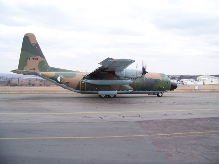 Lockheed C-130H - Lockheed C-130H, Lanseria, Algerian Air Force, 7T-WHE