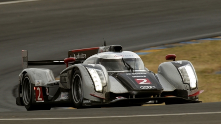 Audi R18 TDI - sports, racing, transport, cars, audi, tdi, r18