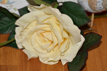 Rose - pretty, silk flowers, copyright free, free, yellow rose, garden, table decoration, fake, decoration, DesktopNexus, photography, big rose, flower, Madhouse shop, nature, vintage, gardening, wallpaper