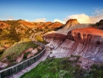 wonderful mountain gorge boardwalk hdr