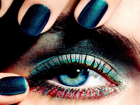 BEAUTIFUL MAKE UP - cornea, make up, lashes, fingers, eye, brow, model, blue, nails