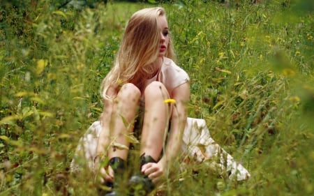 Model - sit, women, model, grass