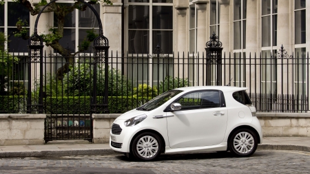 Aston Martin Cygnet - cars, aston martin, cygnet, transport