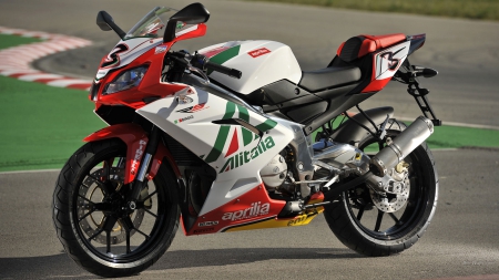 2011 Aprilia RS 125 - aprilia, bike, rs 125, motor