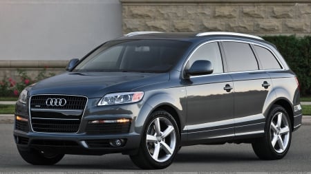 Audi Q7 - q7, transport, cars, audi