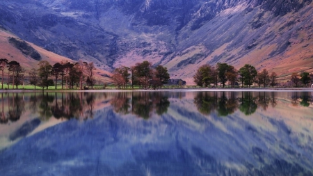 a lake that's smooth as glass - trees, smooth, lake, mountains, reflection