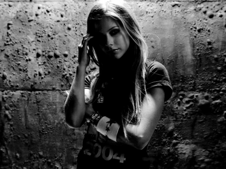 avril - tshirt, pose, style, model