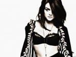 lucy hale