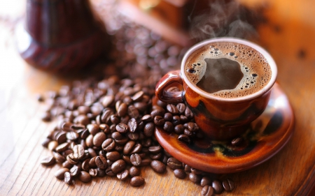 Hot Black Coffee - cups, hot coffee, drinks, brown cup, coffee, brown, coffee bean, hot, hot black coffee, drink, black coffee, black, coffee beans, brown cups, cup