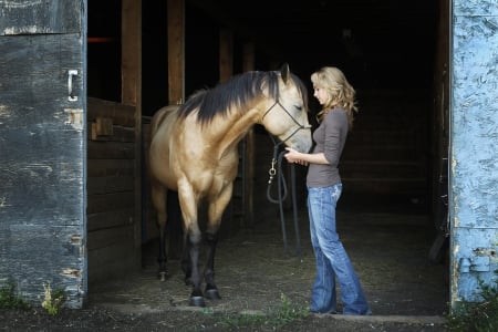 Cash and Amber in Barn - pretty, amber marshall, hot, heartland ranch, horse, cash, woman, barn, cute