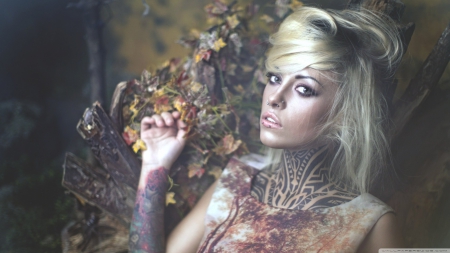 tattooed woman