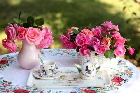 Bouquets - roses, pink rose, bouquet, basket, tea party, rose, table, pink flower, party, service, pink flowers, pink roses, drink, bouquets, tea, vase, tablecloth, pink, flowers, drinks, flower