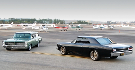 1964-Pontiac-Catalina-1966-Chevy-Chevelle. - gms, green, black, classics