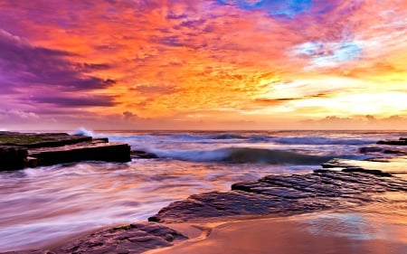 Beautiful Sky - sky, beach, pink, golden, sunset, sea, bay, waves