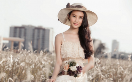 Beauty - brunettes, beauty, girl, hat, xuan thao, bride, bouquet, asian