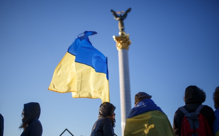 Freedom - yellow, blue, photo, statue, flag, ukraine