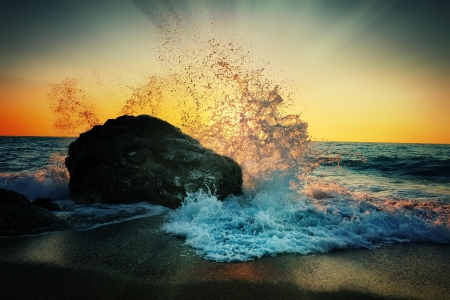 Ocean Waves - clouds, beach, splendor, sea, ocean, sunset, nature, ocean waves, waves, sky