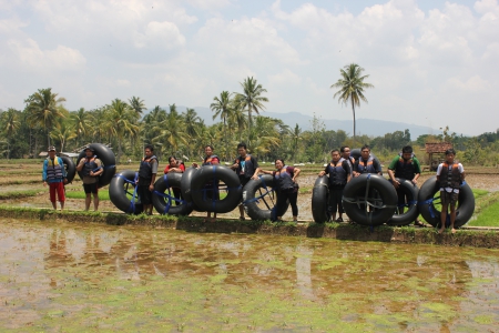 Oyo River adventure Gunung Kidul - We can see water fall with clean water, Oyo River located in Dusun Gelaran Bejiharjo, In this river we can see karst in right dan light river, This place in residence in Karangmojo Gunung Kidul Yogyakarta