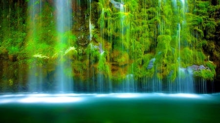 Mossbrae Falls, California - Sacramento, river, lagoon, blue, cascade, beautiful, green, moss