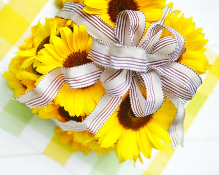 Sunflower gift - flowers, gift, sunflowers, ribbon